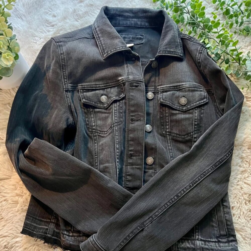 Maurices Black / Dark Gray Denim Jacket – Size Small – Classic & Versatile